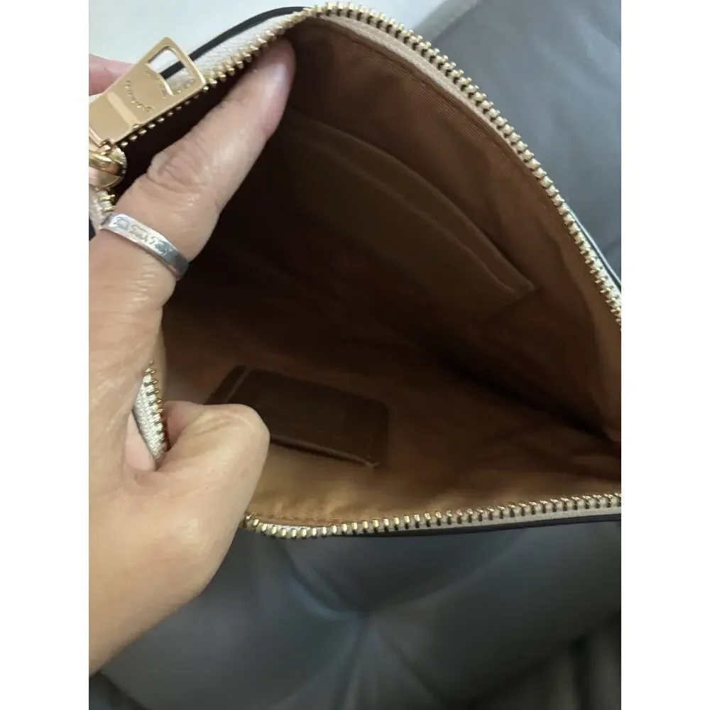 Coach Gallery Pouch With Star Quilting Zip Wristlet Wallet 2647 Chalk